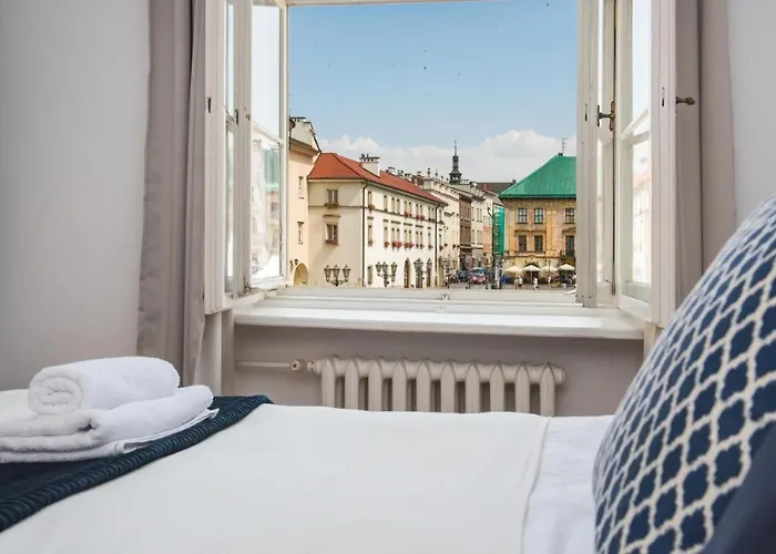 Spacious In Old Town
