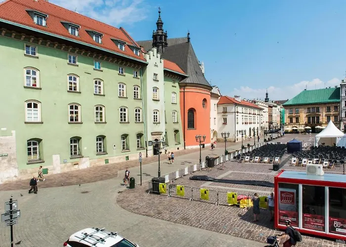 Spacious In Old Town